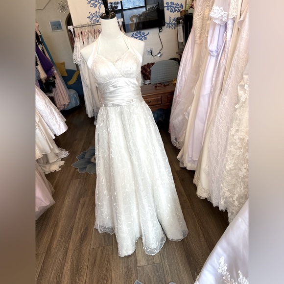 Blondie Nites Dresses & Skirts - Blondie Nites Wedding Dress